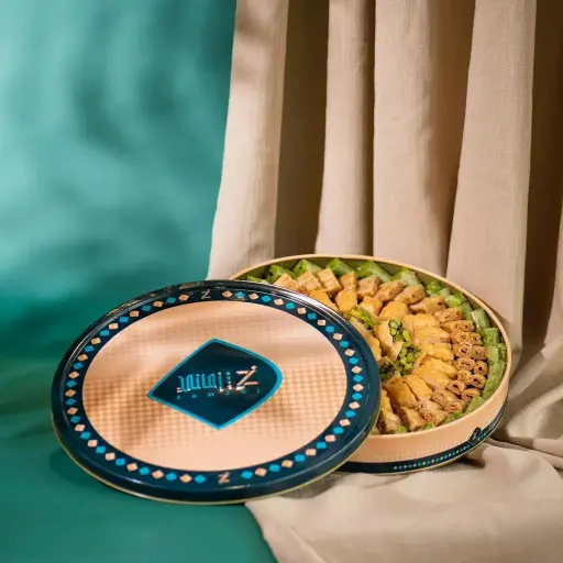 [1020-0125] بقلاوة مشكل صينية مربع كبير 